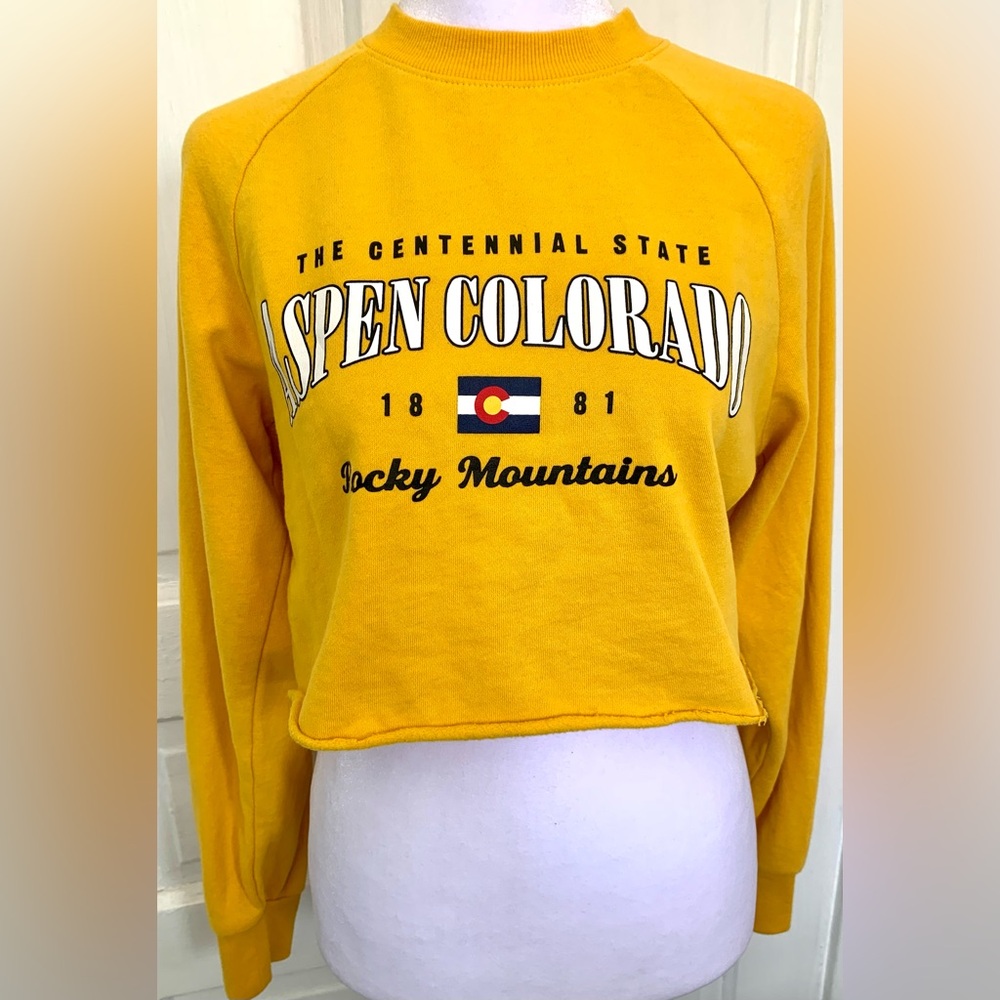 L.A. Hearts - Aspen, Colorado - Cropped Sweatshirt - Yellow - XS